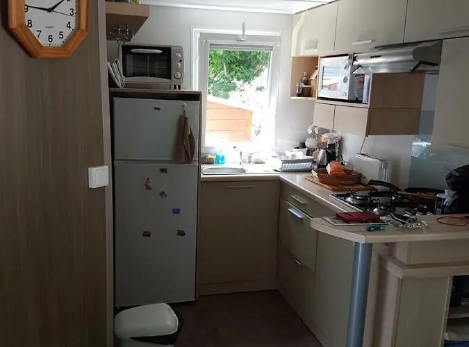 Mobil-home 75 Au Le Rioumajou Кемпинг Bourisp